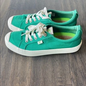 CARIUMA Canvas Sneakers Womens Sz 9 Kelly Green Oca Low Sustainable - Picture 1 of 9