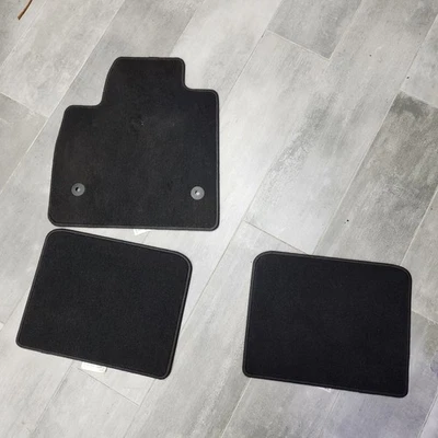 2019-2022 Chevrolet Blazer 3 tapetes dianteiros esquerdo dois traseiros 84469369 - Imagem 1 de 3