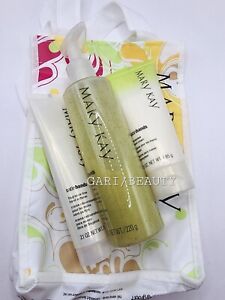 MARY KAY SATIN HANDS PAMPERING SET HONEYDEW. DISCONTINUED 