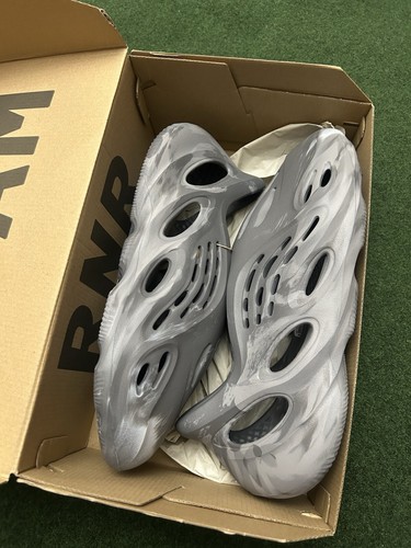 Adidas Yeezy Foam Runner MX Granite (IE4931) Uomo Taglia 11 Nuove SPEDIZIONE VELOCE