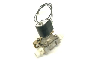 Parker 72228RN4UV00N0C322C2 2-Way 1/2" NPT General Purpose Solenoid Valve 24VDC - Picture 1 of 4