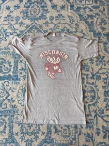 Wisconsin Badgers Vintage Medium M T Shirt - Picture 1 of 5