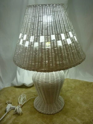 Lámpara de mesa vintage grande de mimbre blanco 25F003 Foto 1 de 4