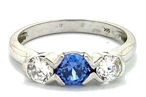 9CT White Gold Ring with CZ Stones 2.5G - Picture 1 of 7
