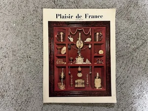 Plaisir De France Vintage Magazine January 1967 Issue - Picture 1 of 1