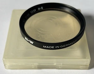 B+W - 49mm 49ES KR 1,5 1.1x Skylight Filter - Case / vgc - Picture 1 of 3