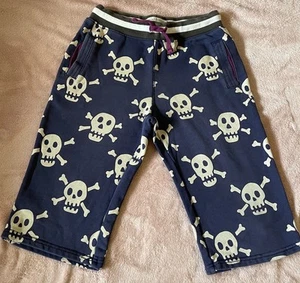 ‘MINI BODEN’ BOY’S SKULL AND CROSSBONE SHORTS 12 - Picture 1 of 3