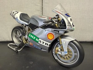 MINICHAMPS TROY BAYLISS – 2001 IMOLA – VERY RARE 1:6 DUCATI 996 R - Picture 1 of 9