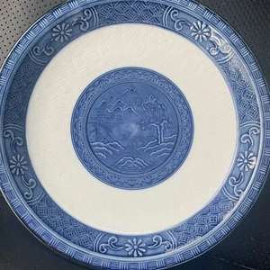 Antiker japanischer Teller aus der Showazeit mit Blumen Japan Arita Mansen - Bild 1 von 1