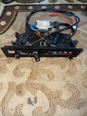 1987-1994 Nissan Pathfinder & D21 Pickup AC Climate Control OEM - Image 1 of 4