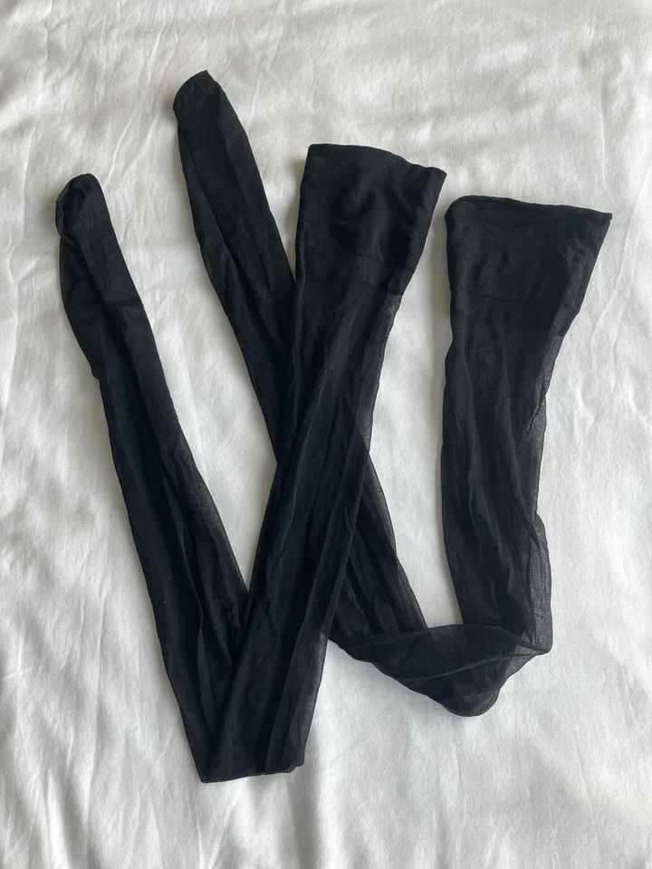Medias vintage negras cubanas tacón costura trasera largas Foto 1 de 1