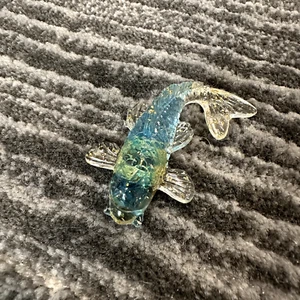 Mini Koi Fish Statue Figurine Resin Crystal Ornament Sculpture Sky Blue Bubbles - Picture 1 of 9