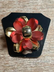 Flower Bow Brooch Pin Red Gold tone Vintage Style Elegant Unique - Picture 1 of 3