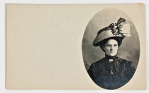RPPC Early 1900s Picture Of Well Dressed Woman Wearing Period Clothing - Imagen 1 de 3