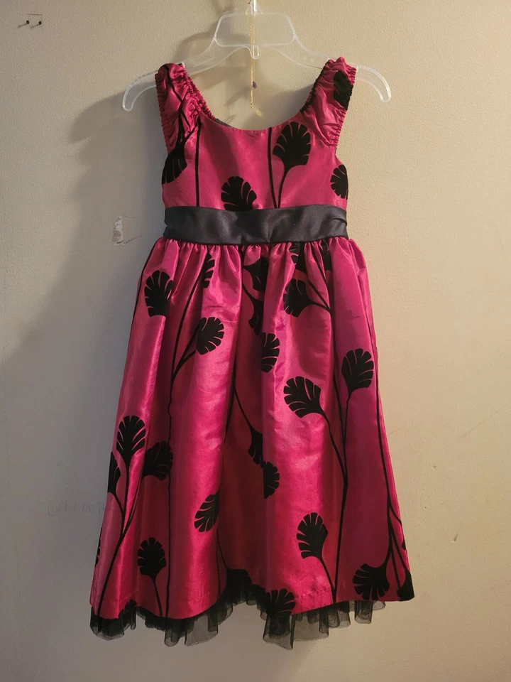 Vestido de Navidad Marmelatta Niñas Talla 6X Rojo Negro Sin Mangas Foto 1 de 3
