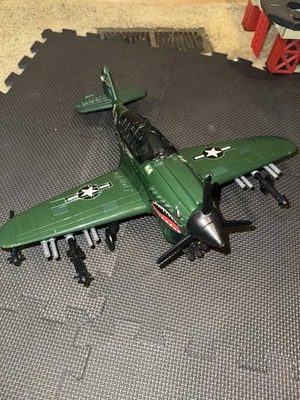 Hasbro GI Joe ARAH Savage 1994 - P-40 Warhawk Segunda Guerra Mundial avión de combate ¡Funciona! Foto 1 de 4