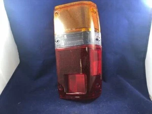 1984-1988 TOYOTA PICKUP AFTERMARKET PASSENGER (RIGHT) TAIL LIGHT LENSE ONLY - Picture 1 of 4