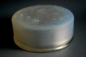 CAJA CRISTAL OPALESCENTE RENE LALIQUE GUI - CIRCA 1920 - Imagen 1 de 6