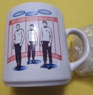Vintage 1992 Star Trek Transport Room Disappearing Crew Mug Kirk and Spock - Image 1 of 4