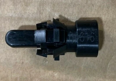 FITS * 2002-2003 SATURN L100-L300 & LW200-LW300 SENSOR 22685197 - NEW OEM - Image 1 of 4