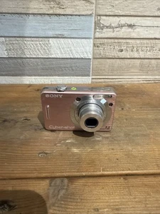 Sony Digital Camera Cybershot DSC-W55 7.2MP Pink - Faulty - Picture 1 of 7