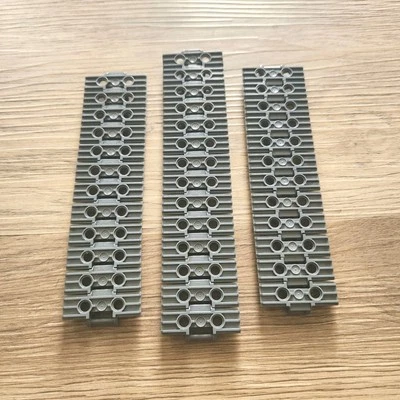 Lego Technic 2006 Tread 38 Links 88323 Chain Link Tank Tractor Wide 2 Pin Holes - Image 1 of 4