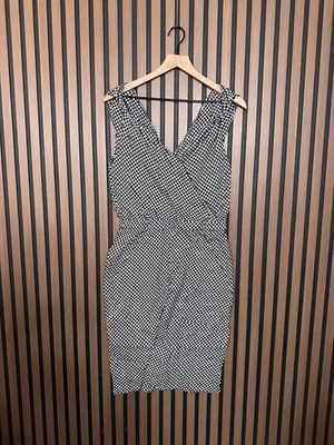 Платье Zero Maria Cornejo 8/M белое черное гладкое с искусственным запахом - Изображение 1 из 4