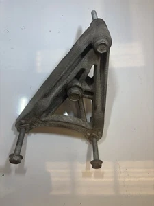 2012-2017 Jeep Wrangler 3.6L Alternator Mounting Bracket 04627047AA With Bolts - Picture 1 of 3