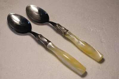 布加迪适用于 Vietri 餐具珍珠象牙丙烯酸手柄 2 个大勺子 — 第 1/4 张图片