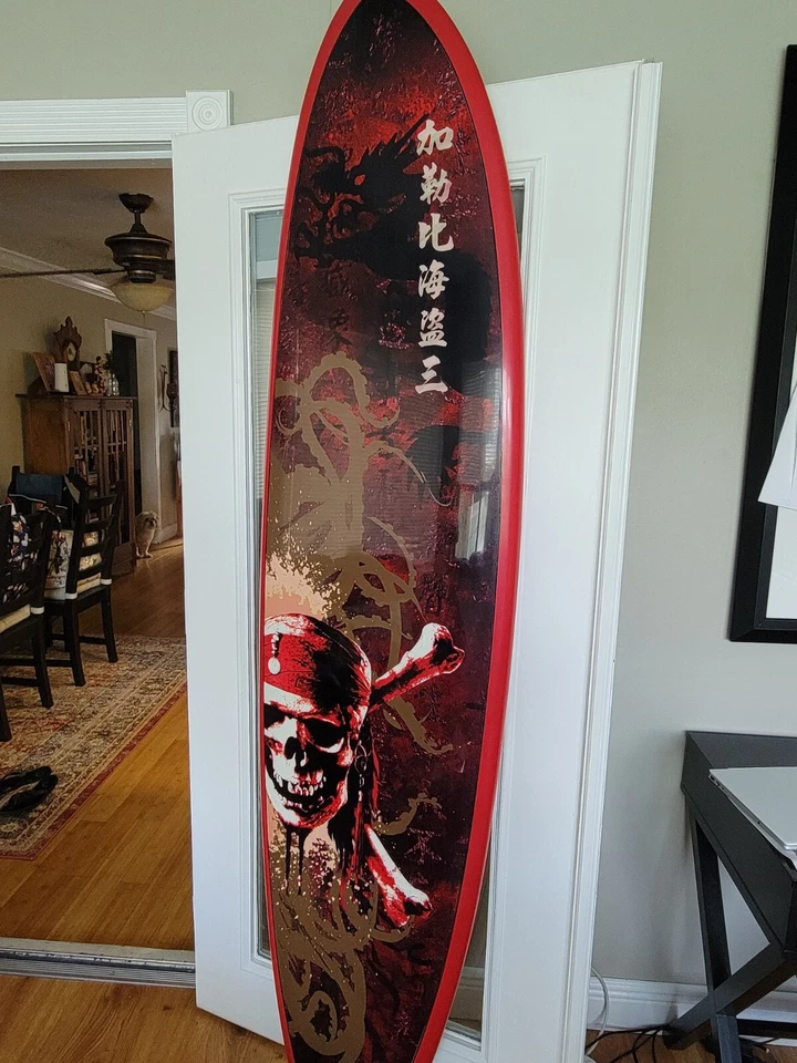 Tabla de Surftech Disney Piratas del Caribe Edición Limitada Coleccionista Foto 1 de 4