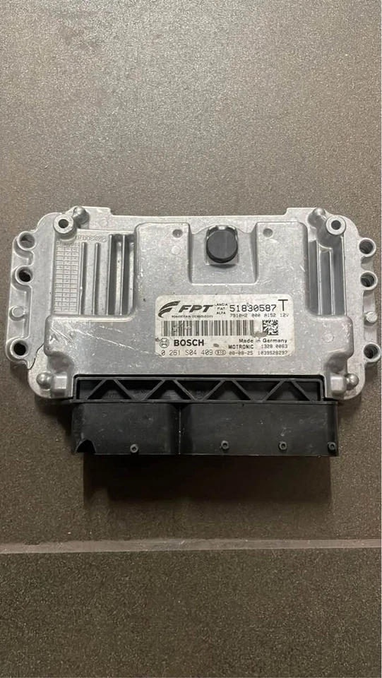 CENTRALINA Ecu Benzina ME 7.9.10 Alfa MIto 1.4 TB    51830587 - Immagine 1 di 3