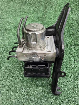 2013 HONDA ACCORD SEDAN 2.4 LX VSA ANTI LOCK ABS PUMP MODULE T2FA0 OEM MODULATOR - Image 1 of 4