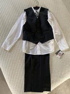 Boy’s Dressy Suit - Picture 1 of 5