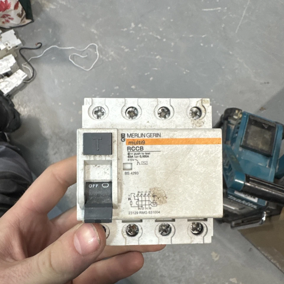 Merlin Gerin RCCB 63 Amp 30mA Four Pole RCD 63A Multi9 Schneider RMG630304 - Image 1 of 1