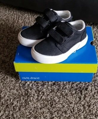 Okie Dokie Toddler Black Lil Ballast Denim Sneakers 7M - Image 1 of 4