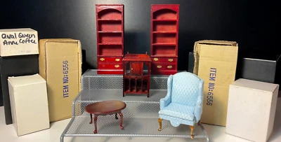 Lote de 5 estanterías vintage para casa de muñecas sillón mesa muebles exhibición accesorio LEER Foto 1 de 4