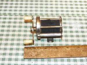 Vintage UNION Nº Carrete de fundición de cebo 7230 - Hecho en Torrington, Conn. - FUNCIONA - Imagen 1 de 7