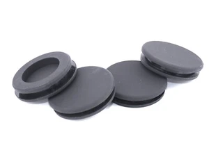 Rubber Panel Plug. Fits 1 1/2" Panel Hole Plug & 3/16" Thick Materials - Picture 1 of 5