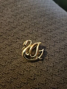 Vintage Trifari Goldtone Small Swan Brooch - Picture 1 of 2
