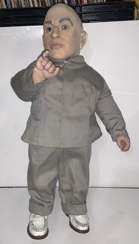 McFarlane Toys 18" MINI ME Doll/Figure from Austin Powers Cover