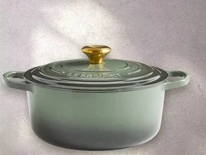 NEW Le Creuset Signature 5.5 Qt. Dutch Oven in Thyme Green # 26 - Picture 1 of 16