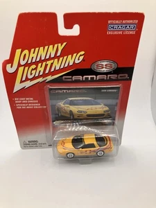 Chevrolet Camaro 1998 Johnny Lightning 35 aniversario SS nuevo - Imagen 1 de 5