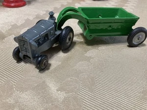Alice Chalmers Tractor And Dump Trailor Small Size - Picture 1 of 12