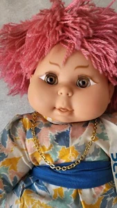 UNICEF Doll From The 80s - Picture 1 of 6