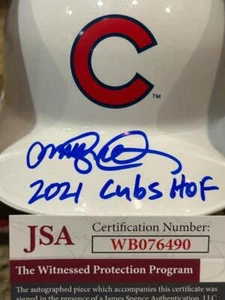 RYNE SANDBERG CHICAGO CUBS 2021 HOF FIRMATO MINI CASCO MVP GG RARO JSA COA - Foto 1 di 4