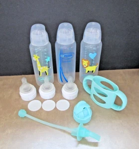 Lot of 18 pc. Dr. Brown’s Natural Flow 8oz Animal Bottles (3) & 1 Double Handle - Picture 1 of 3