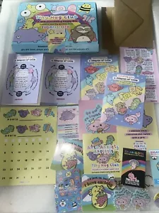 Sugar & Sloth Emotional Support Bundle Job Lot Tiny Hug Club - Foto 1 di 5
