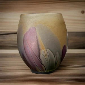 Vaso in vetro dipinto a mano Reuven di Nouveau Art Glass Co. - Foto 1 di 4