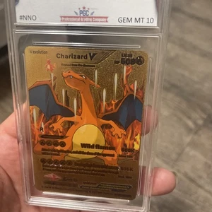 Pokémon Charizard V Wild Flames - Gold Foil - Professional Grading Company - Bild 1 von 10