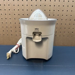 Braun Citromatic Model 4-979 Auto Electric Citrus Juicer - Picture 1 of 10